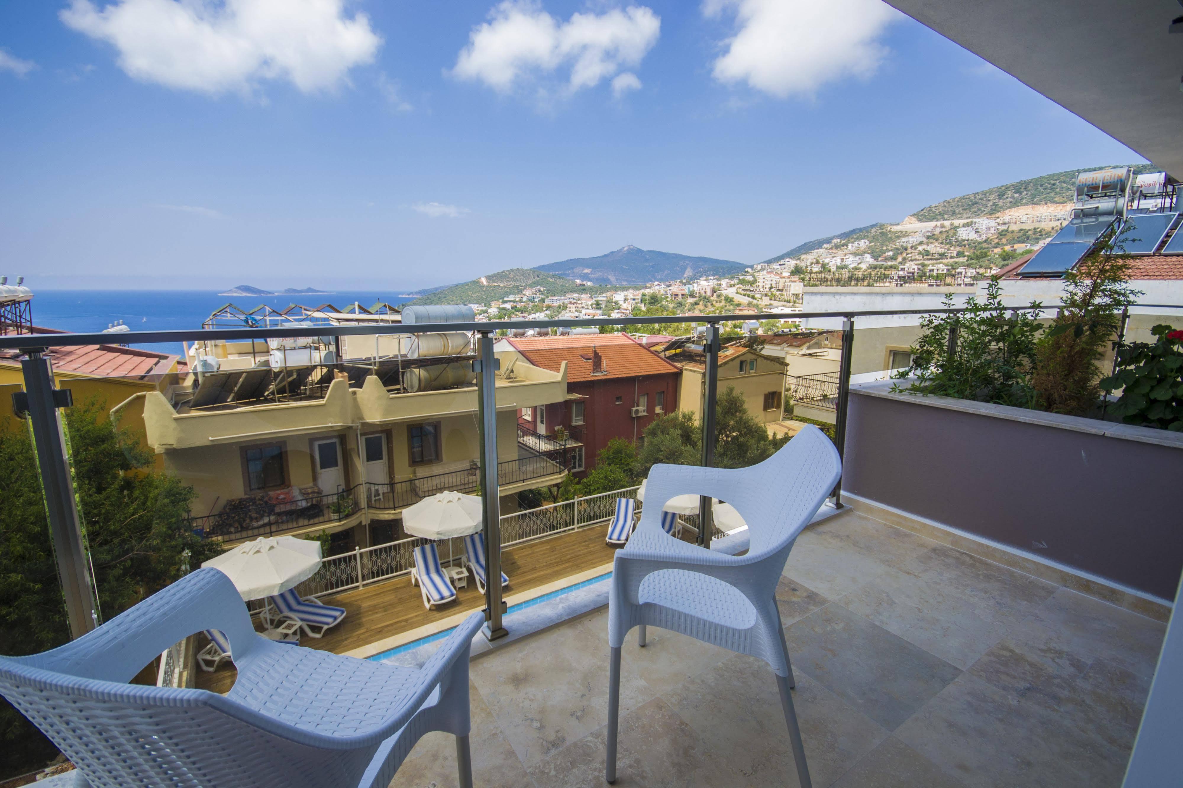 Kelebek Studio Apartments Kalkan Esterno foto