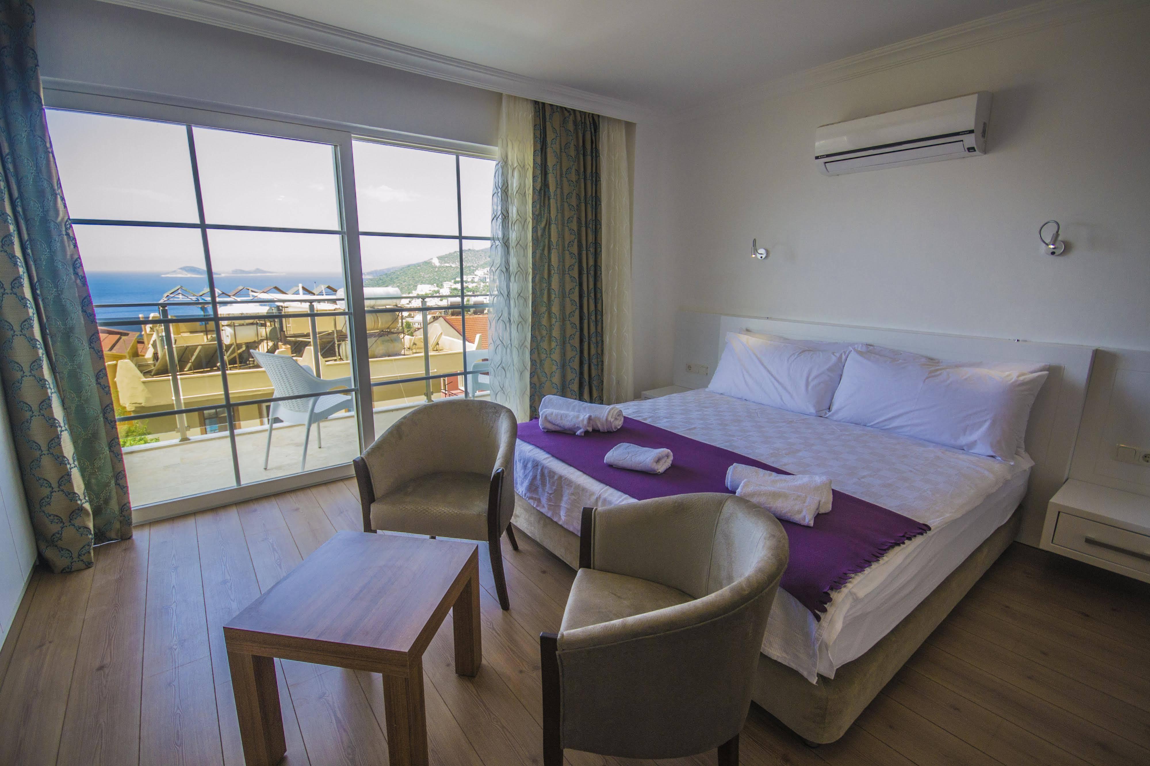 Kelebek Studio Apartments Kalkan Esterno foto