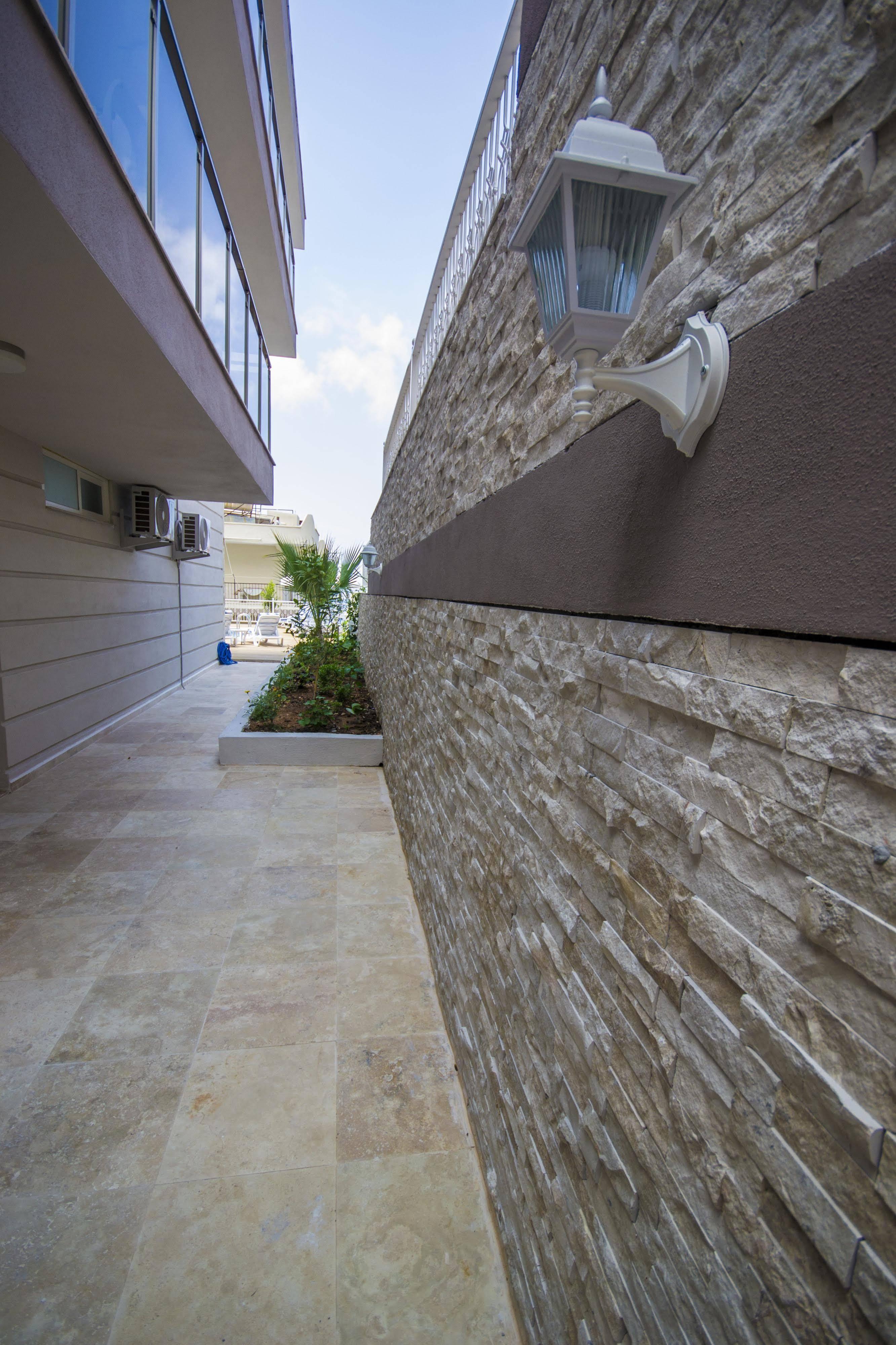 Kelebek Studio Apartments Kalkan Esterno foto
