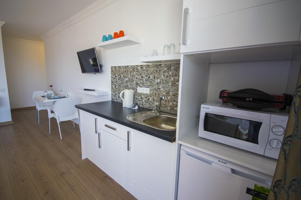 Kelebek Studio Apartments Kalkan Esterno foto